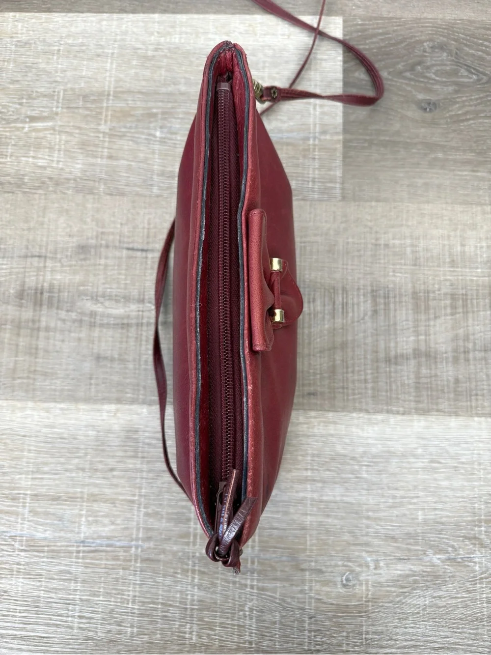 Vintage Etienne Aigner Burgundy Leather Crossbody Shoulder Bag Purse